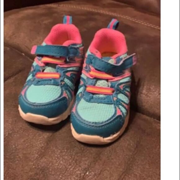 Sneakers - Picture 1 of 1